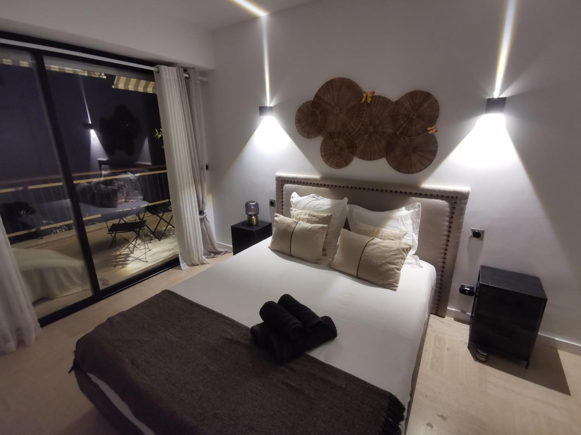 2 Bedrooms Seafront Канны Экстерьер фото