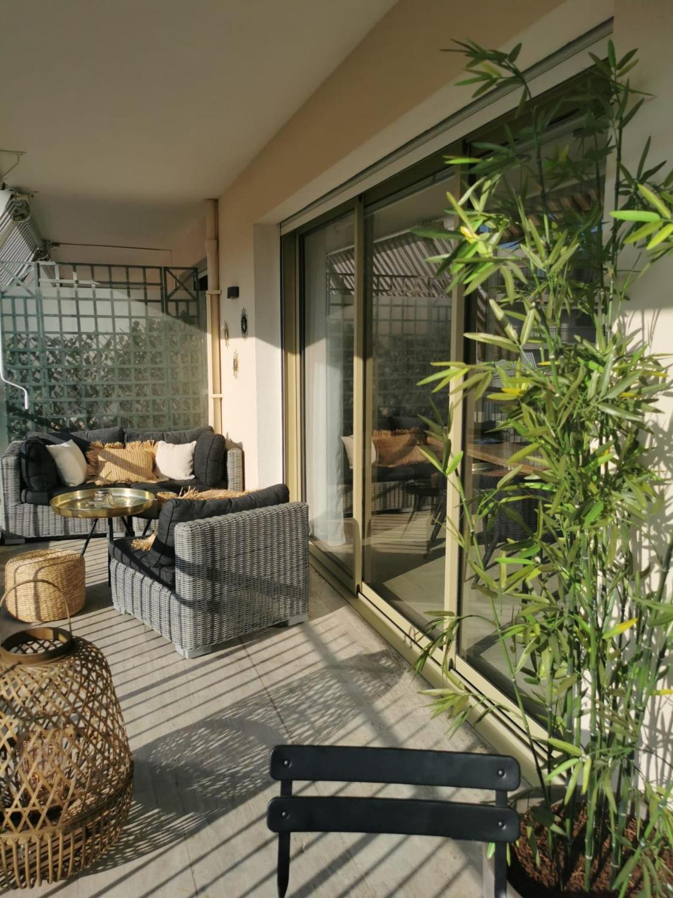 2 Bedrooms Seafront Канны Экстерьер фото