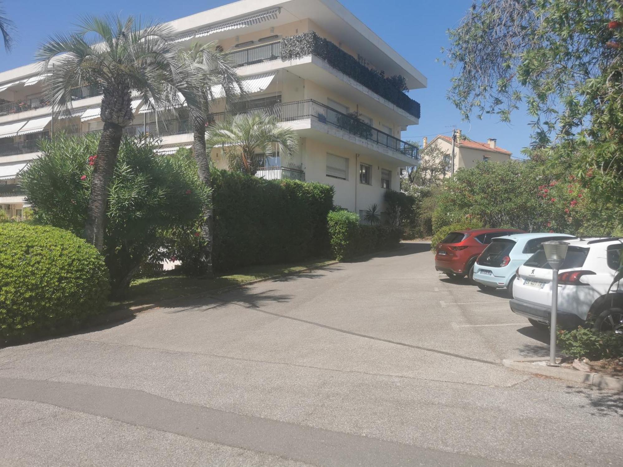 2 Bedrooms Seafront Канны Экстерьер фото